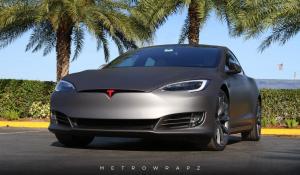 Tesla Model S Full Wrap with Red Details by MetroWrapz 2018 года